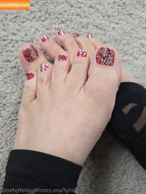 myprettyfeet8 photo #0001