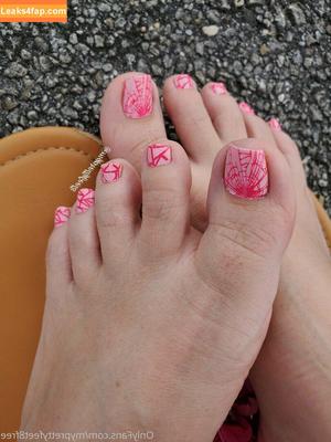 myprettyfeet8free photo #0005