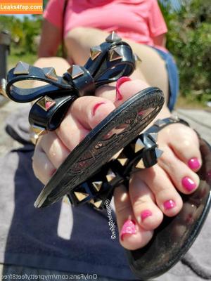 myprettyfeet8free photo #0117