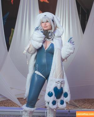 mythicivy photo #0049