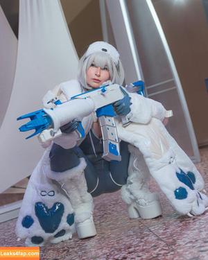 mythicivy photo #0051