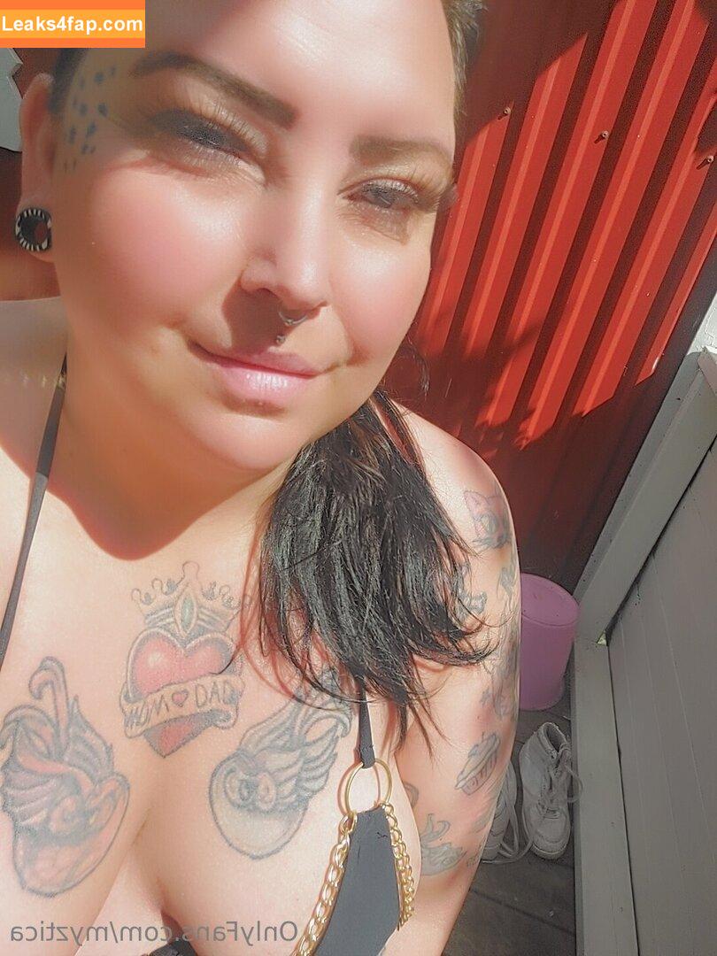 myztica /  leaked photo photo #0064