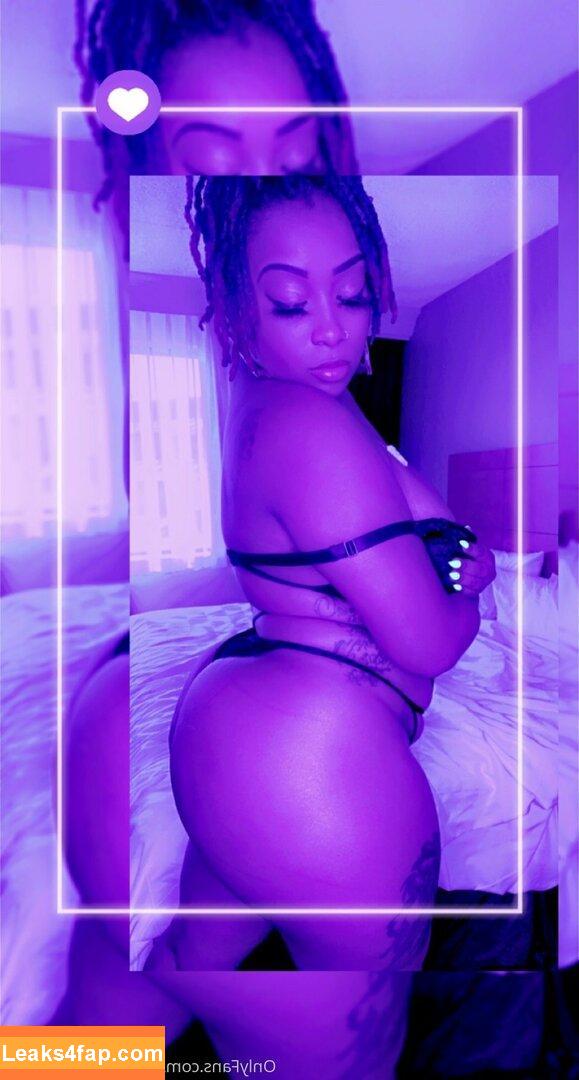 mzstrawberryhenny / mz.strawberryhennessy leaked photo photo #0037