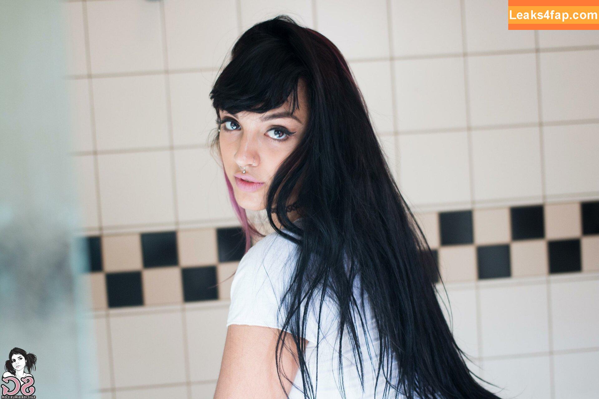 n4ubae / Allani Suicide / Francine Romero / Not4you / nyebae_ leaked photo photo #0144