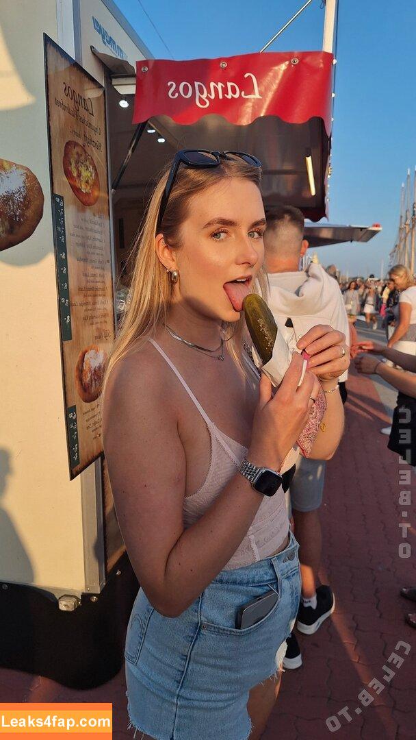 naadine.223 /  leaked photo photo #0086