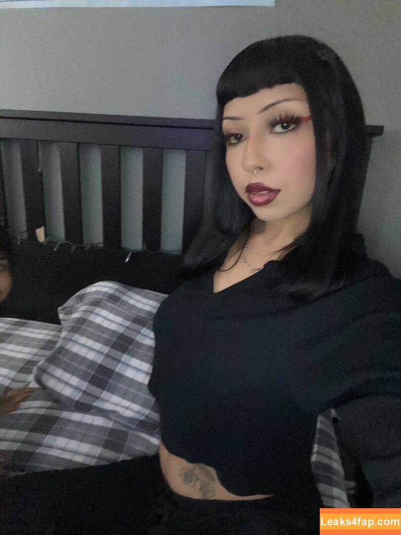 naatalliiee / naataliee_e / therealnatalie leaked photo photo #0021