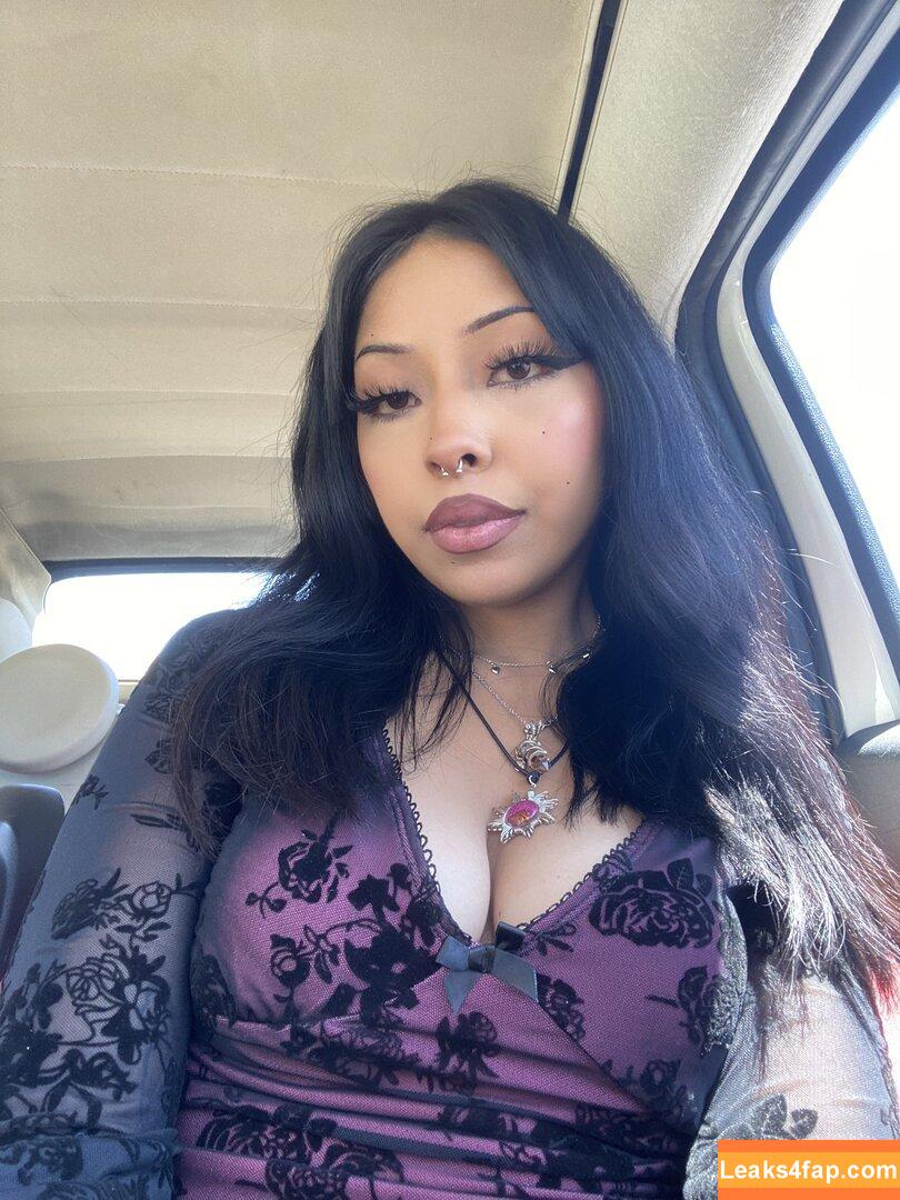 naatalliiee / naataliee_e / therealnatalie leaked photo photo #0024
