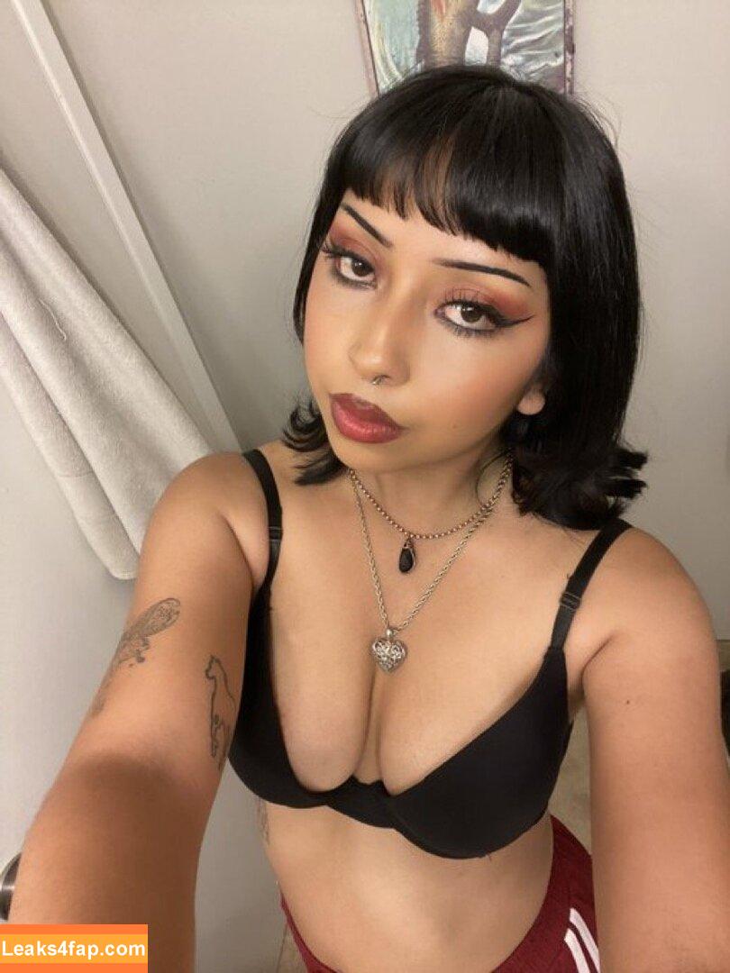 naatalliiee / naataliee_e / therealnatalie leaked photo photo #0025