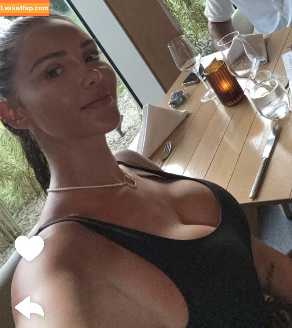 Nabilla Benatia / nabilla / nabilla_oficiel leaked photo photo #0012