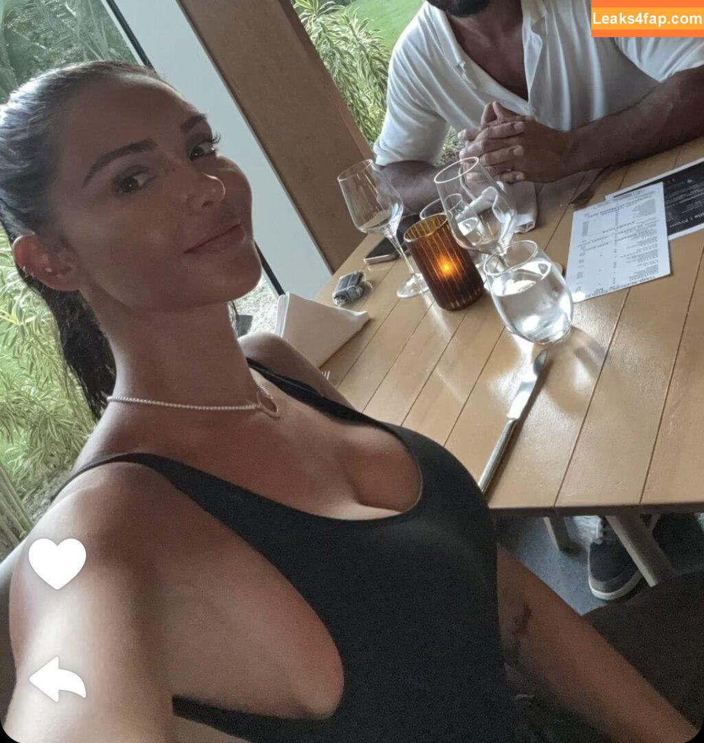 Nabilla Benatia / nabilla / nabilla_oficiel leaked photo photo #0013