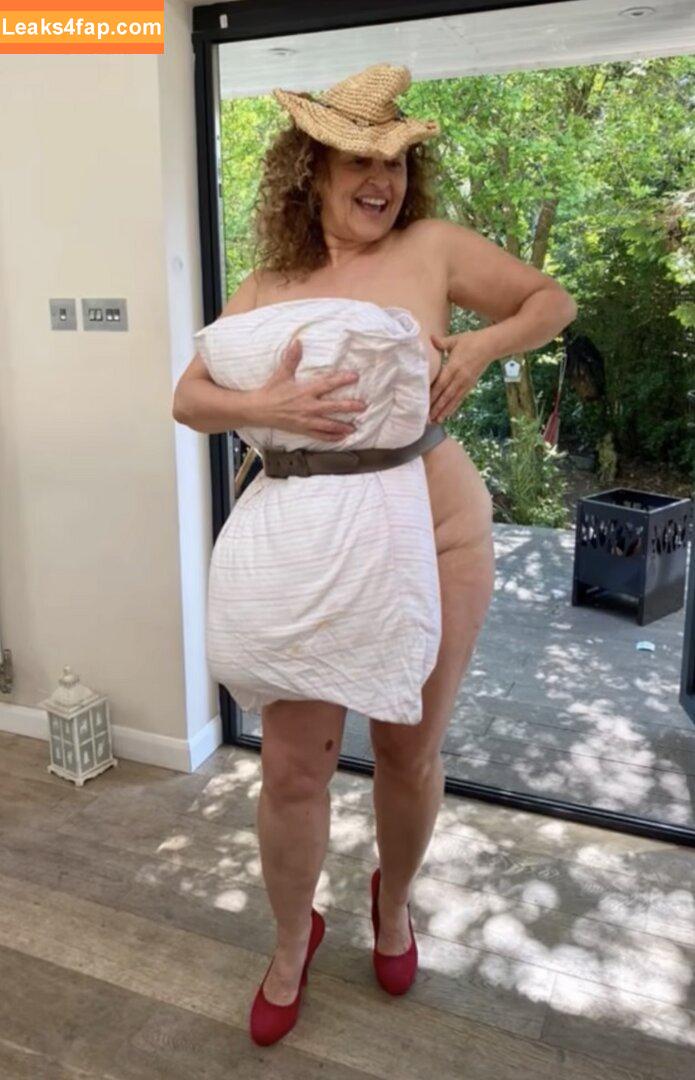 Nadia Sawalha / nadiasawalha leaked photo photo #0032