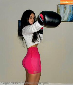 nadiastrikesagain photo #0018
