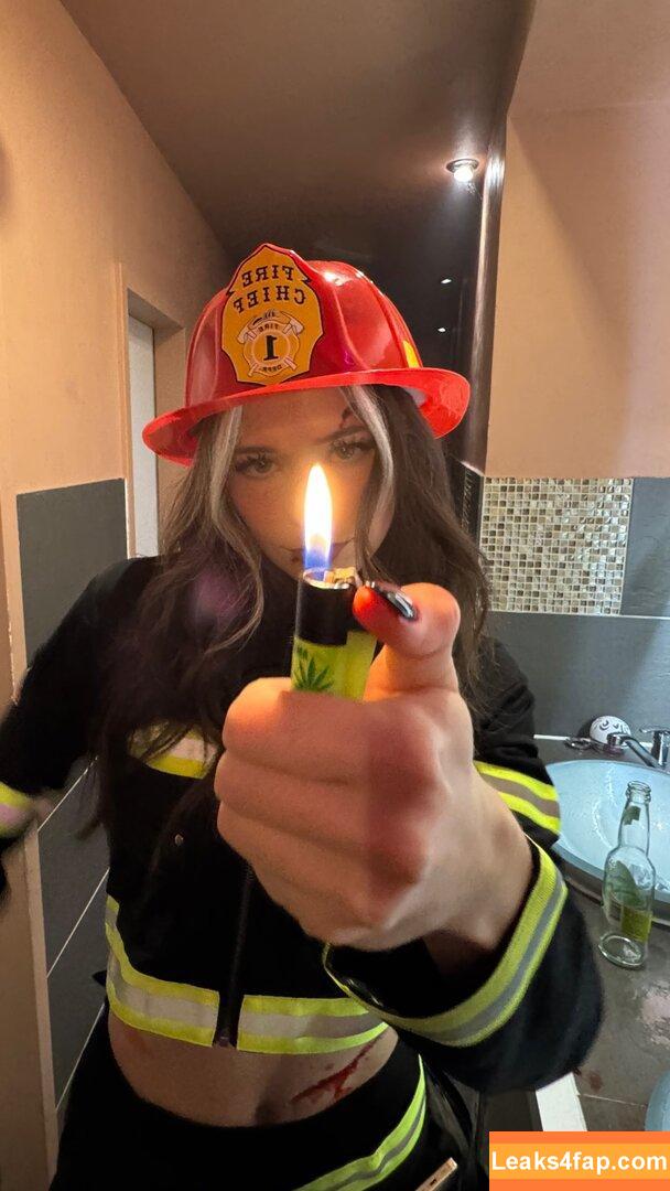 Nadine Breaty / nadinebreaty / nadinenight leaked photo photo #0172