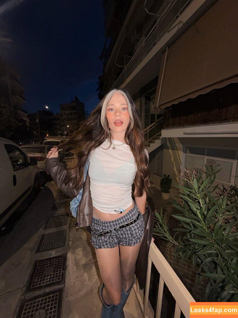 Nadine Breaty / nadinebreaty / nadinenight leaked photo photo #0177
