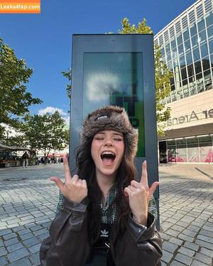 Nadine Breaty photo #0132