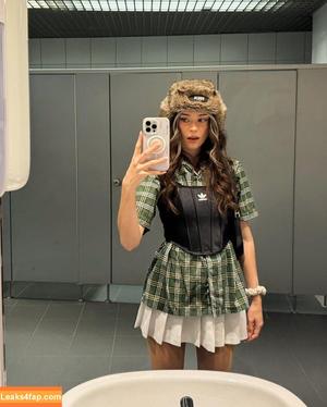 Nadine Breaty photo #0134