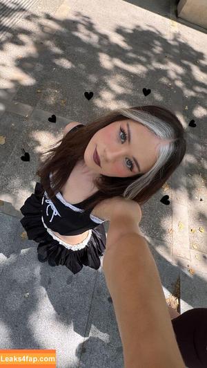 Nadine Breaty photo #0135