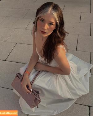 Nadine Breaty photo #0146