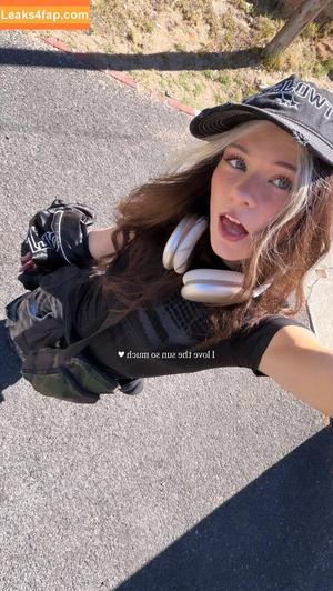 Nadine Breaty фото #0174