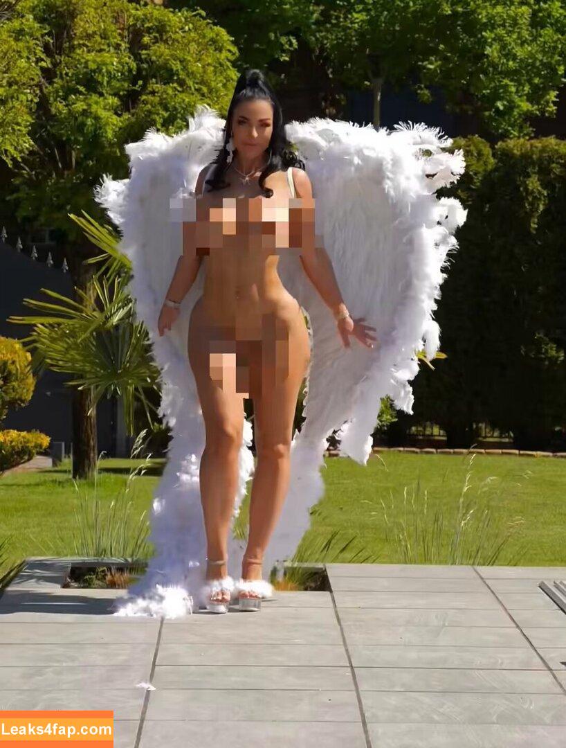 Nadine Kerasta /  leaked photo photo #0012