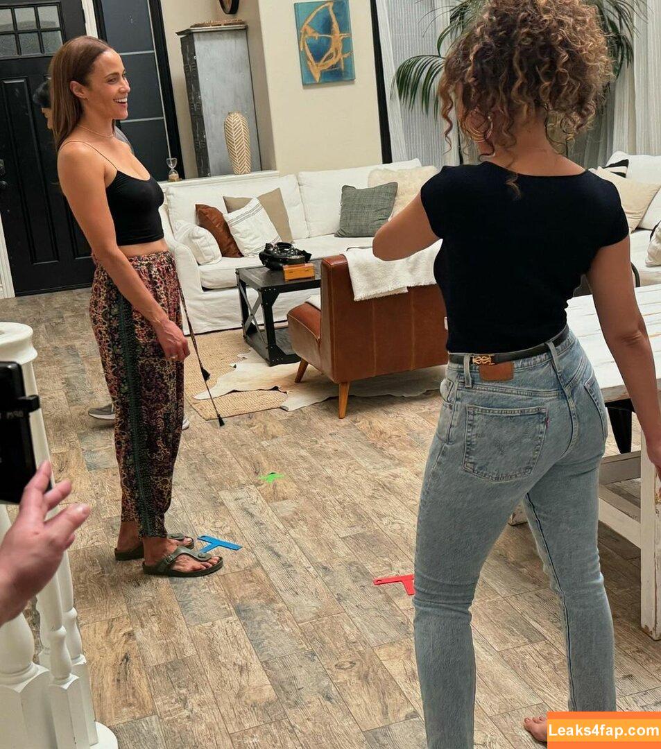 Nadine Velazquez / nadinevelazquez leaked photo photo #0126