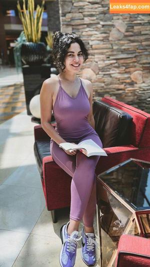 Nadine Velazquez photo #0014