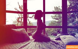 Nadine Velazquez photo #0029