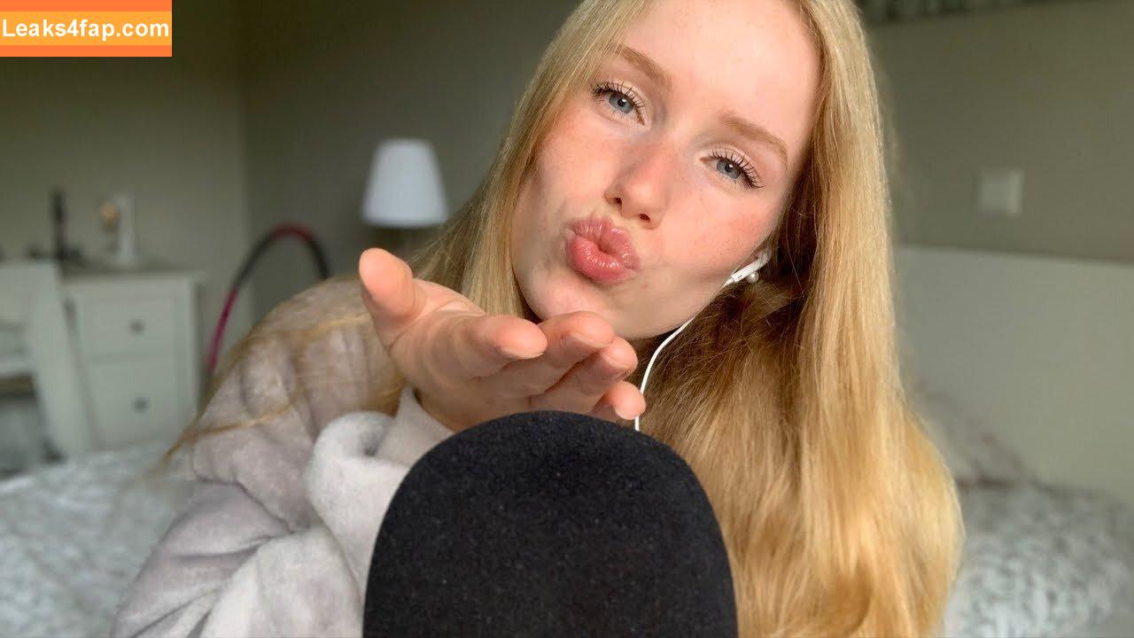 Nadine von relaxASMR / yt_relaxasmr слитое фото фото #0002