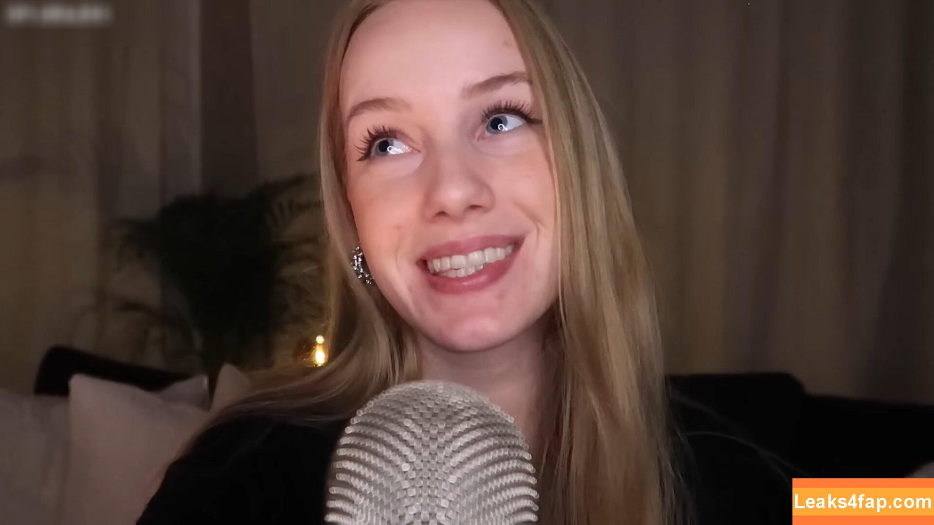 Nadine von relaxASMR / yt_relaxasmr leaked photo photo #0008