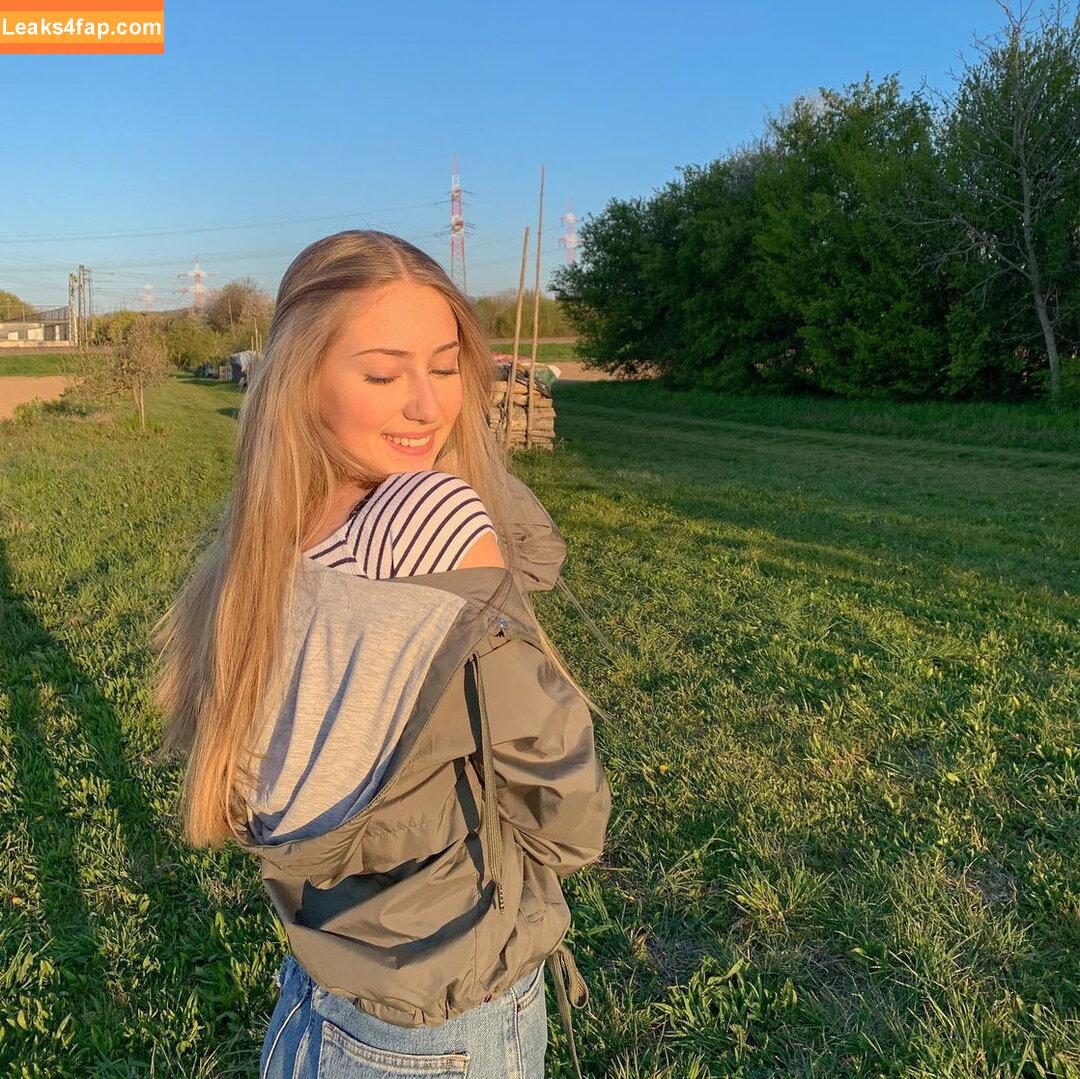 Nadine Zofi /  leaked photo photo #0008