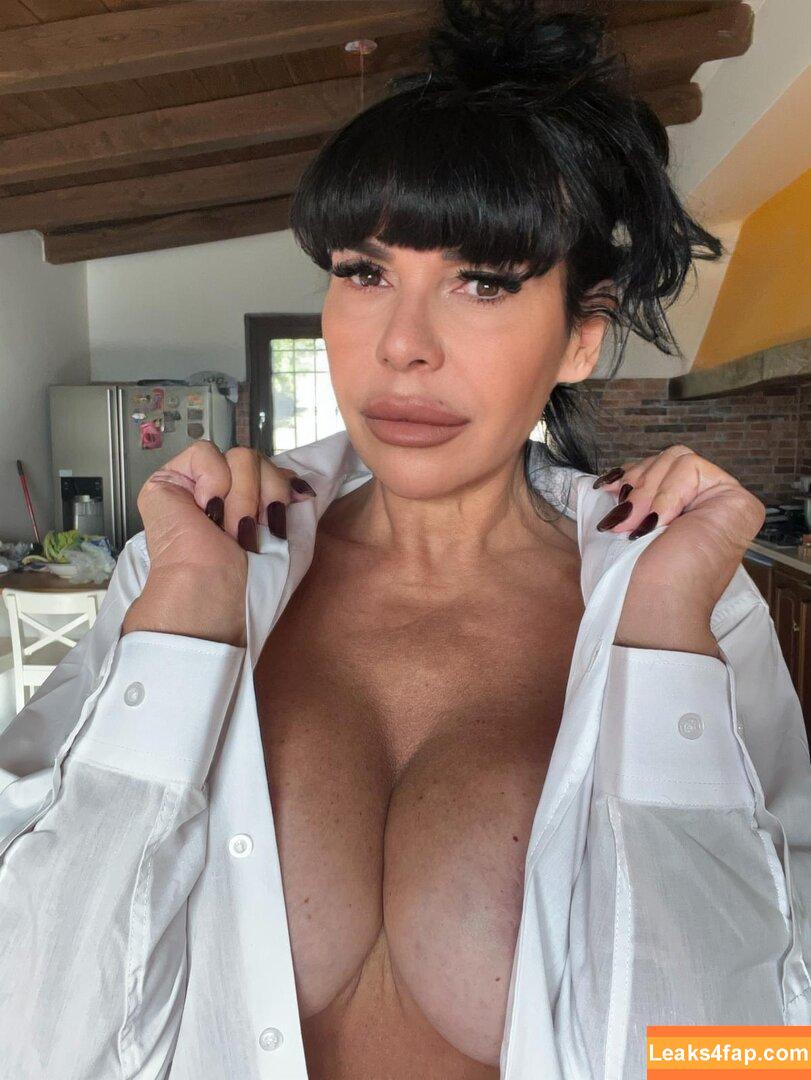 Naima La Donna Puma /  leaked photo photo #0001