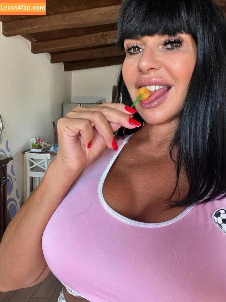 Naima La Donna Puma /  leaked photo photo #0003