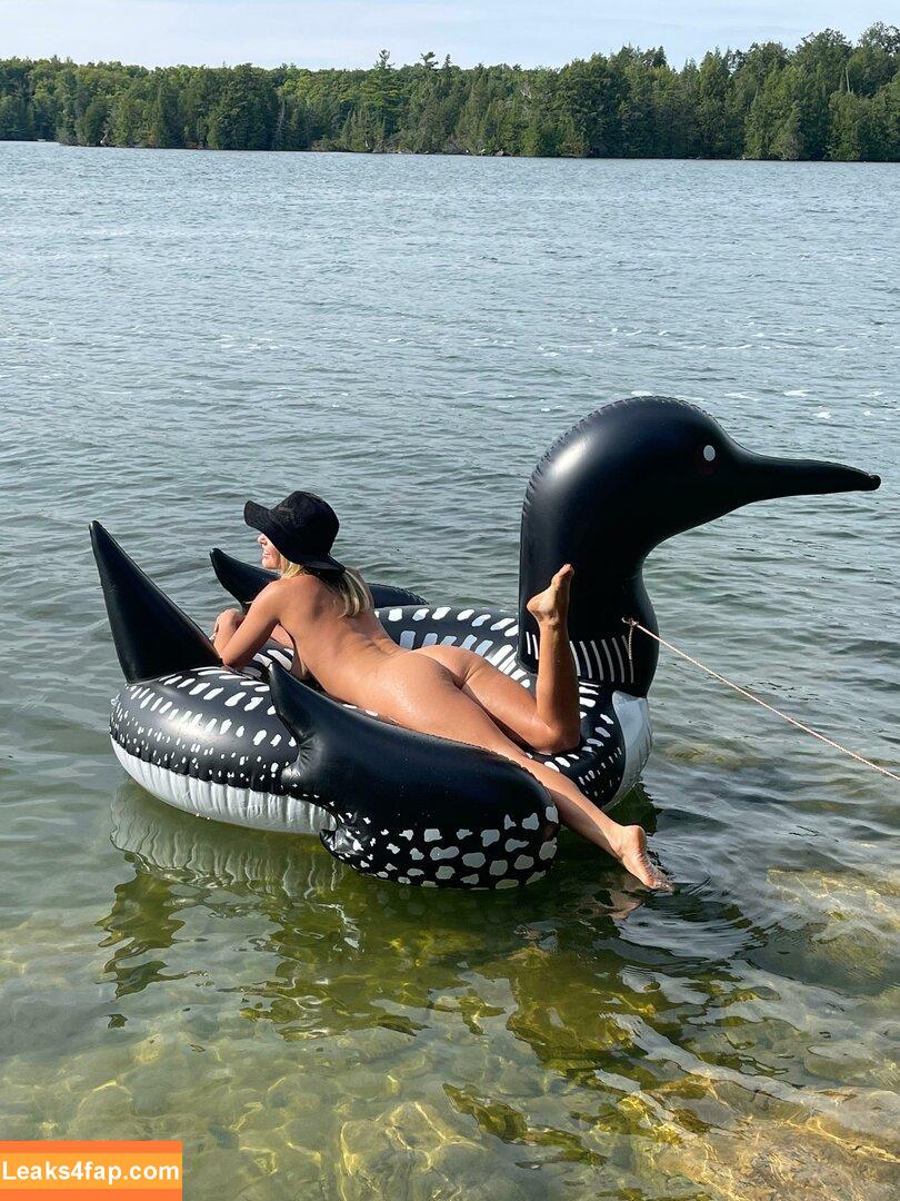 Nakeds Anchors [NN] /  leaked photo photo #0043