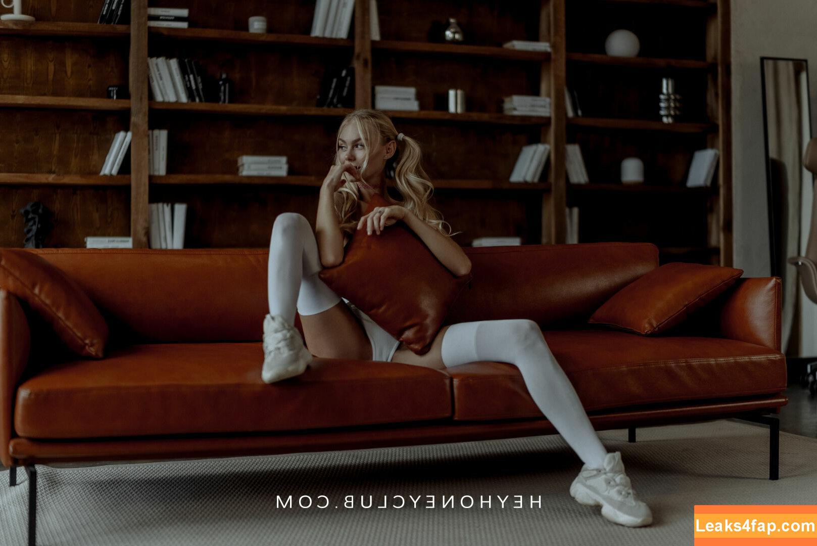 Nancy Ace / NancyA_official / https: / nancy_anastasiia / nancyace leaked photo photo #0312