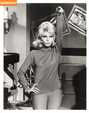 Nancy Sinatra photo #0005