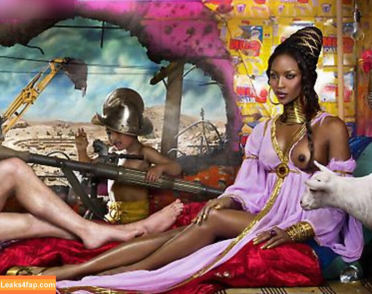 Naomi Campbell / NaomiCampbell / misscampbell / naomi leaked photo photo #0092