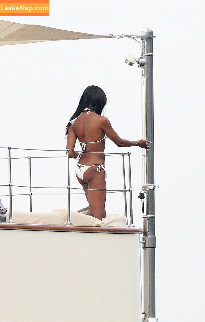 Naomi Campbell / NaomiCampbell / misscampbell / naomi leaked photo photo #0173
