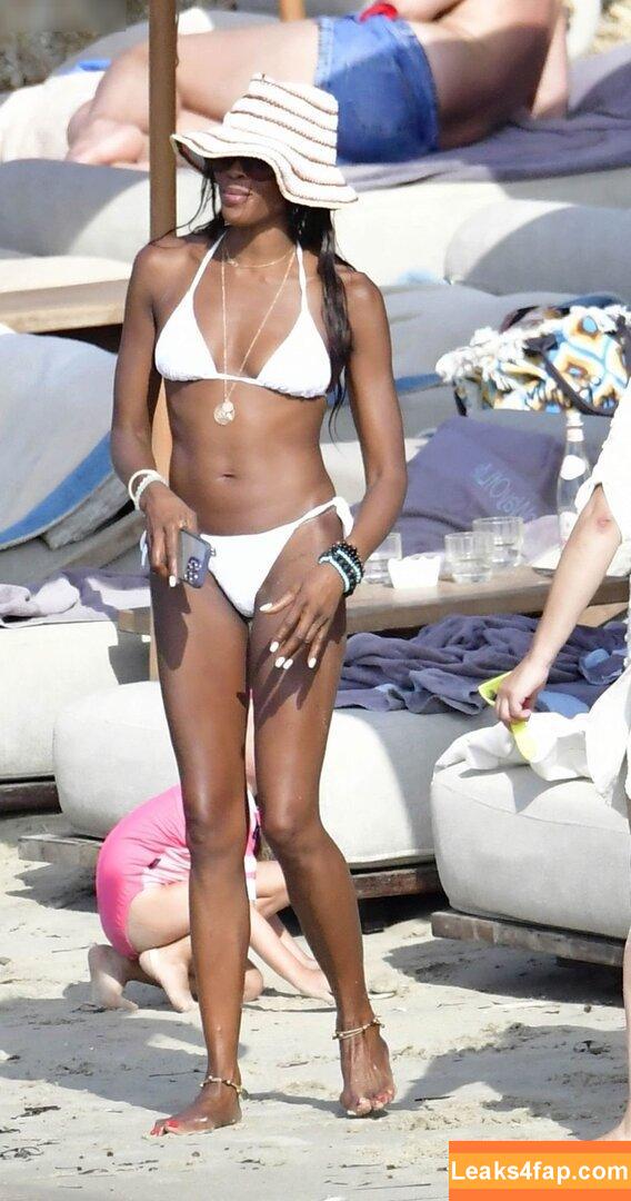 Naomi Campbell / NaomiCampbell / misscampbell / naomi leaked photo photo #0242