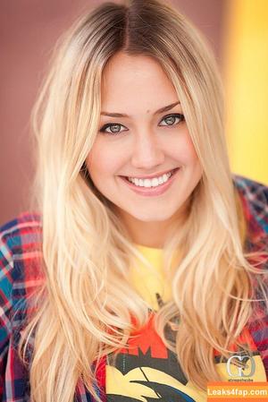 Naomi Kyle photo #0145