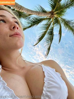 Naomi Soraya photo #0449