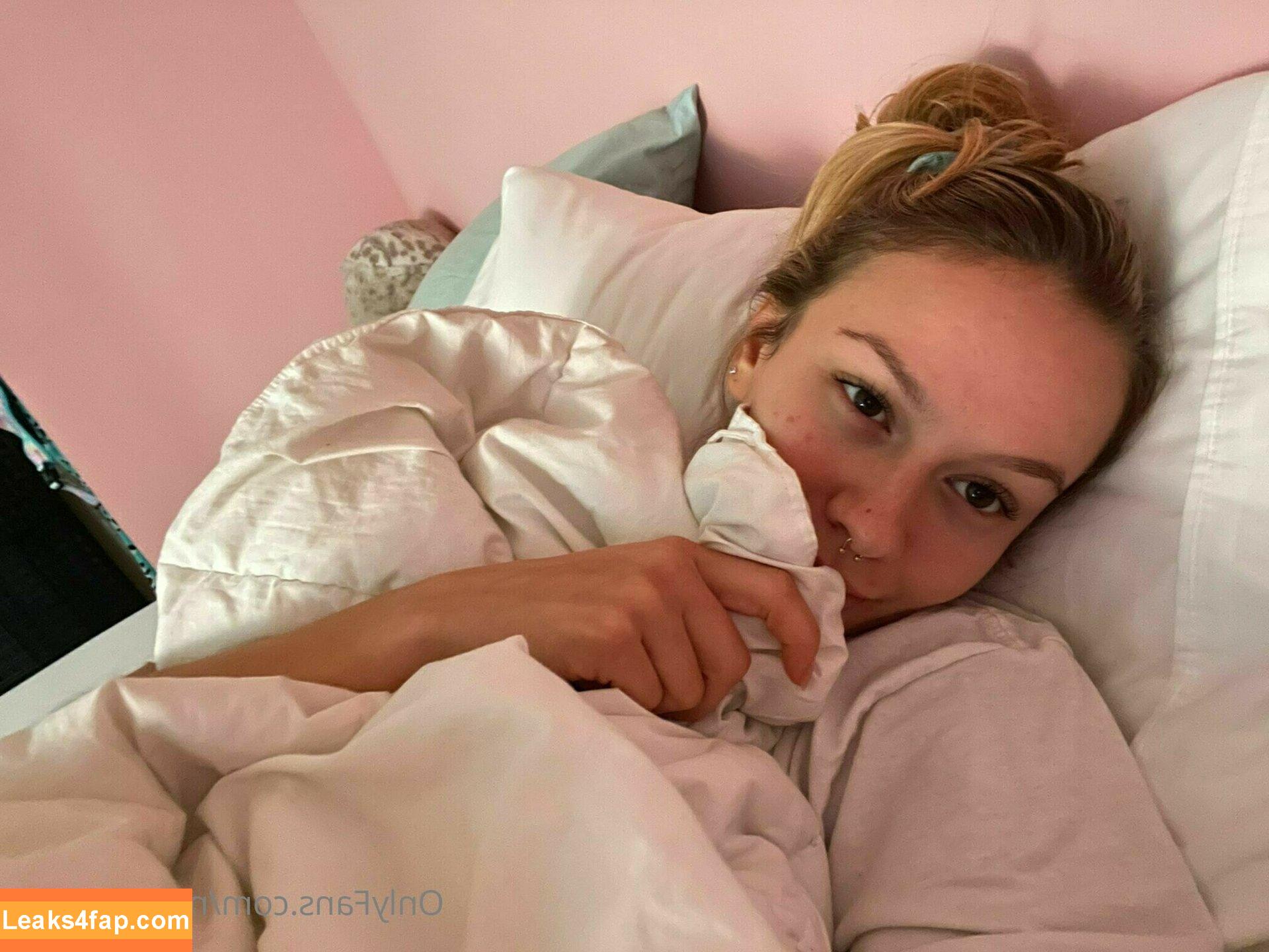 Naomi Swann / naomi_swann / naomiswann / naomiswann.x223 leaked photo photo #0100