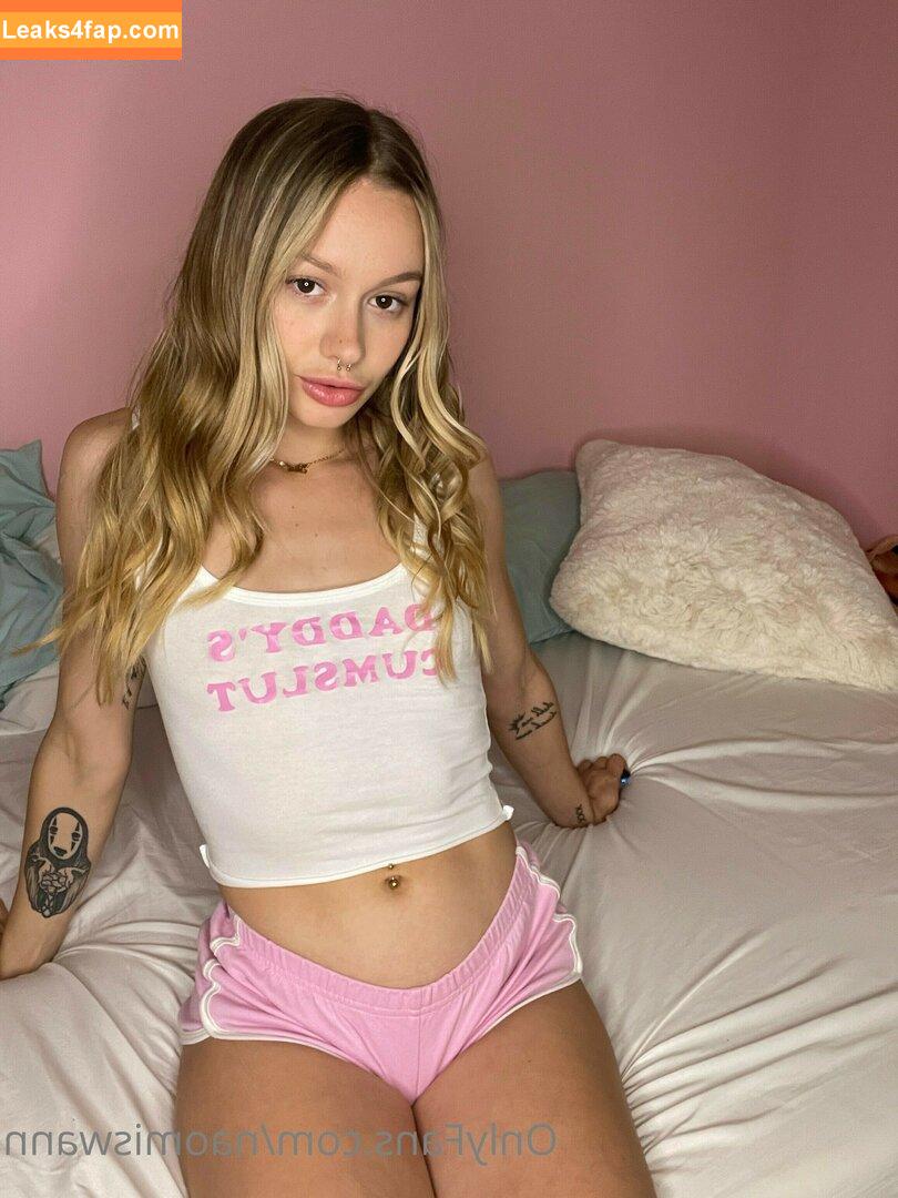 Naomi Swann / naomi_swann / naomiswann / naomiswann.x223 leaked photo photo #0114