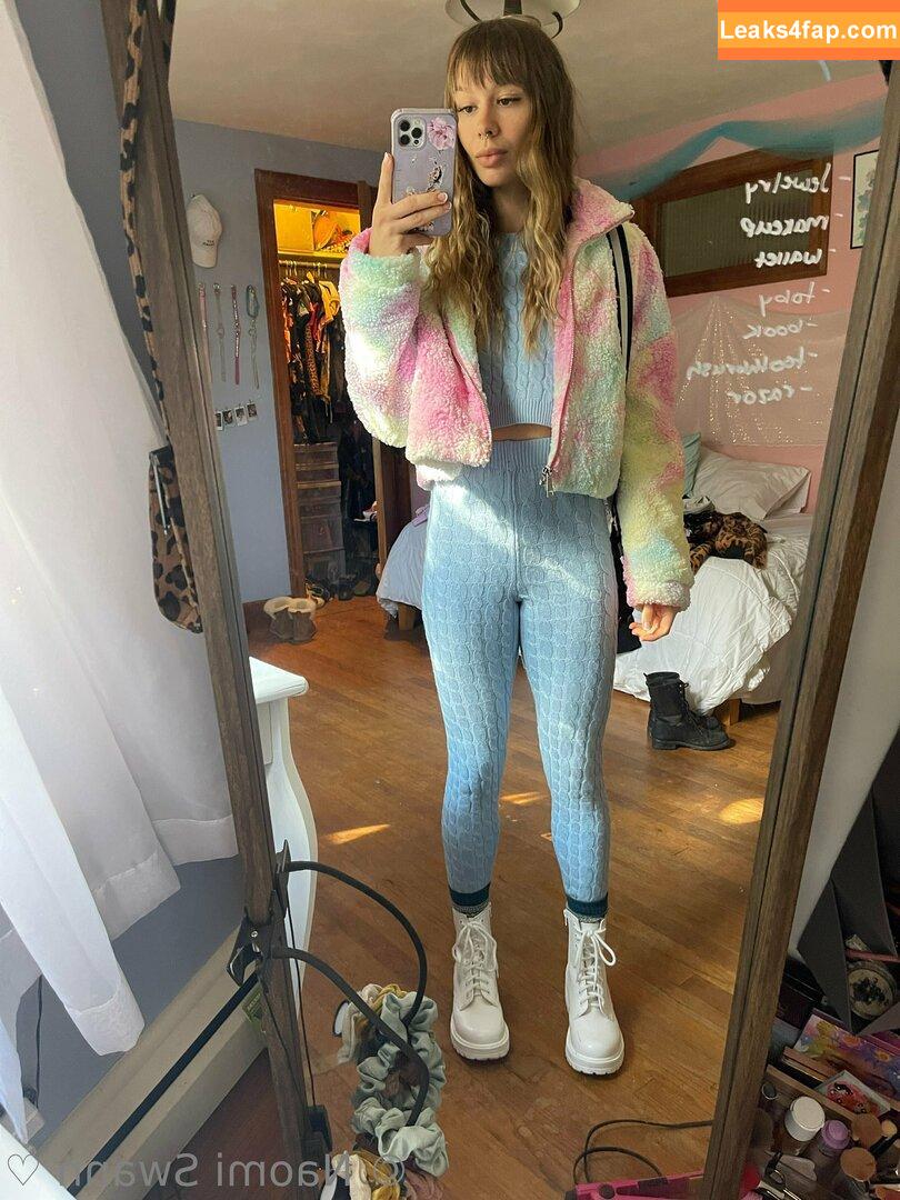 Naomi Swann / naomi_swann / naomiswann / naomiswann.x223 leaked photo photo #0188