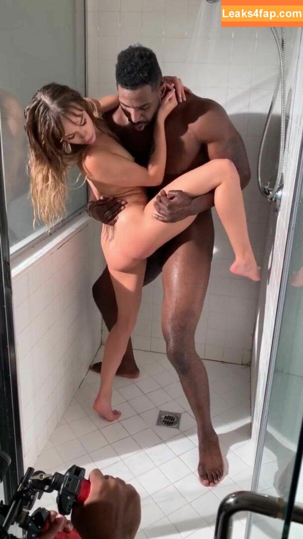 Naomi Swann / naomi_swann / naomiswann / naomiswann.x223 leaked photo photo #0202