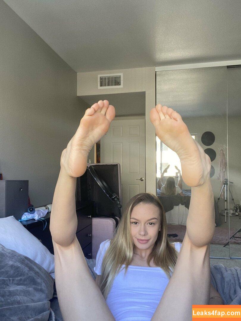 Naomi Swann / naomi_swann / naomiswann / naomiswann.x223 leaked photo photo #0310