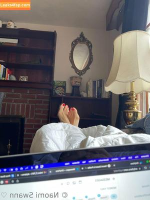 Naomi Swann photo #0190