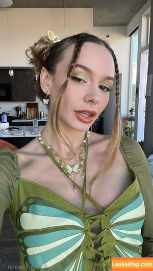 Naomi Swann photo #0382