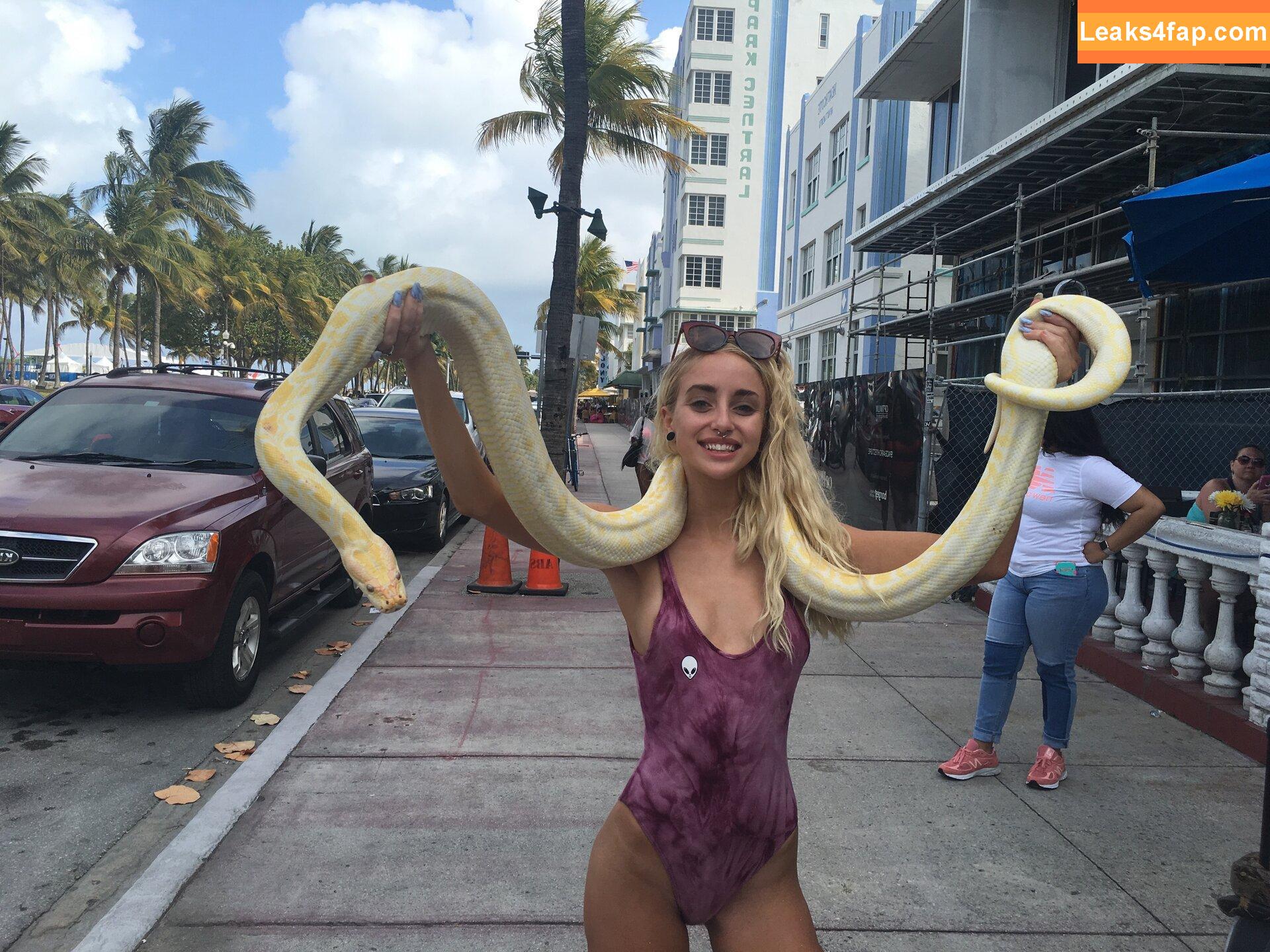 Naomi Woods / Lissapolooza / naomiwoods.official leaked photo photo #0047