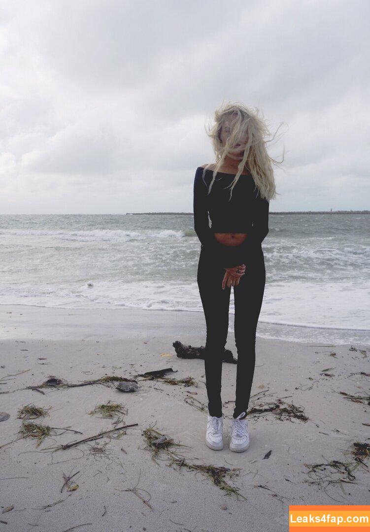 Naomi Woods / Lissapolooza / naomiwoods.official leaked photo photo #0066