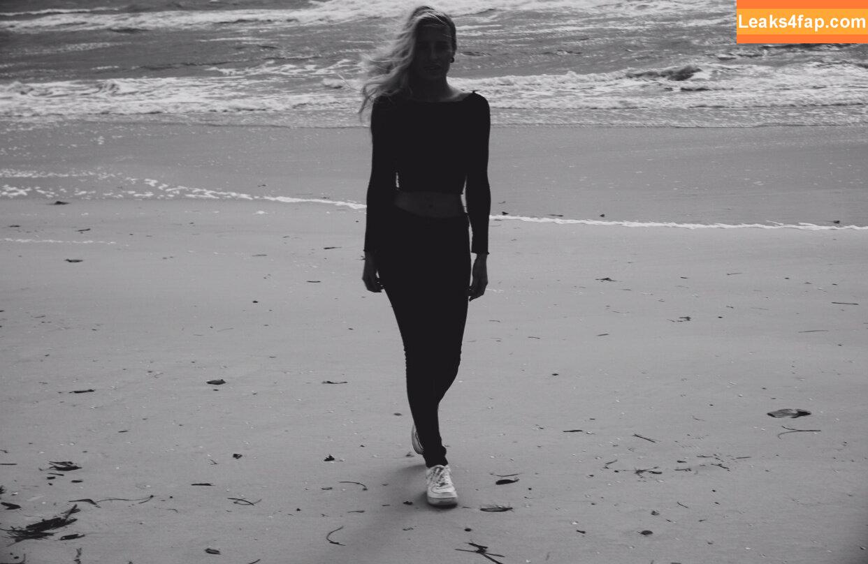 Naomi Woods / Lissapolooza / naomiwoods.official leaked photo photo #0067